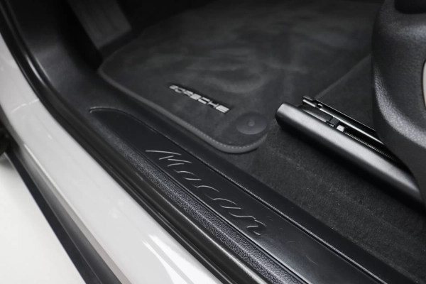 Foto do veiculo PORSCHE MACAN