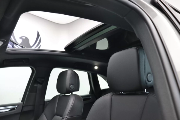 Foto do veiculo PORSCHE MACAN