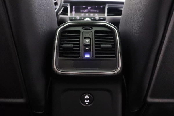 Foto do veiculo PORSCHE MACAN