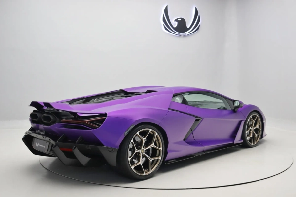 Foto do veiculo LAMBORGHINI REVUELTO