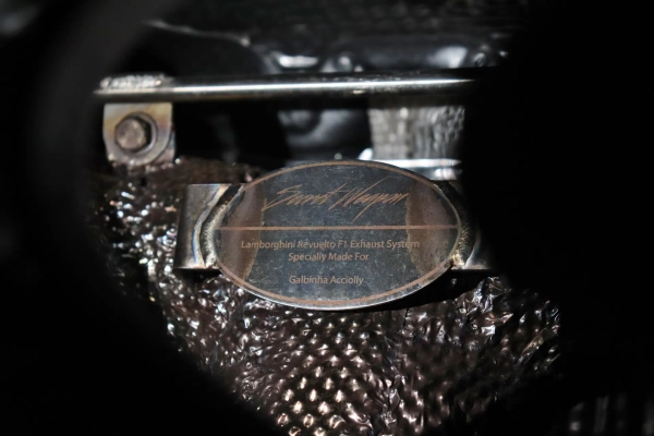 Foto do veiculo LAMBORGHINI REVUELTO