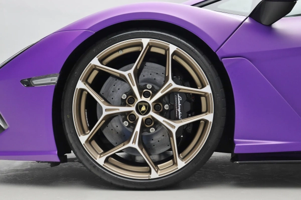 Foto do veiculo LAMBORGHINI REVUELTO