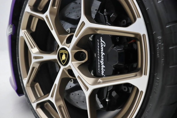 Foto do veiculo LAMBORGHINI REVUELTO