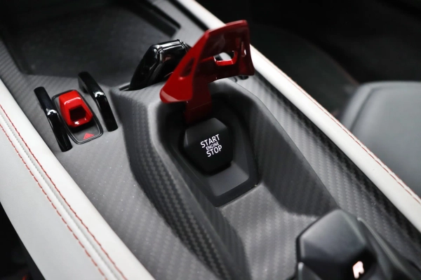 Foto do veiculo LAMBORGHINI REVUELTO