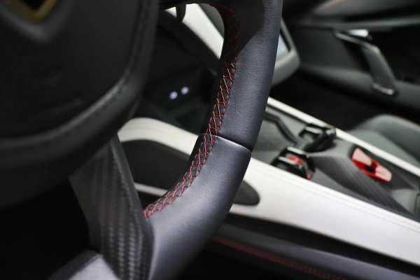 Foto do veiculo LAMBORGHINI REVUELTO