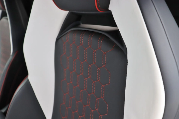 Foto do veiculo LAMBORGHINI REVUELTO