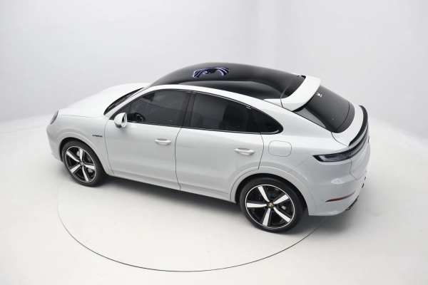 Foto do veiculo PORSCHE CAYENNE COUPé E-HYBRID