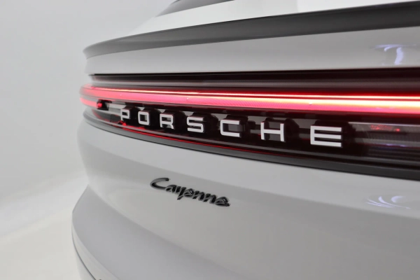 Foto do veiculo PORSCHE CAYENNE COUPé E-HYBRID