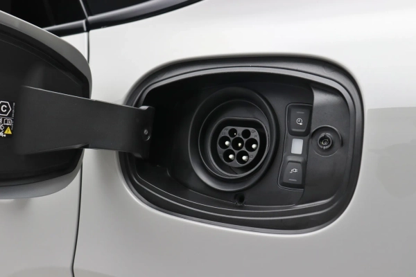 Foto do veiculo PORSCHE CAYENNE COUPé E-HYBRID