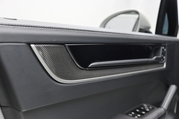 Foto do veiculo PORSCHE CAYENNE COUPé E-HYBRID