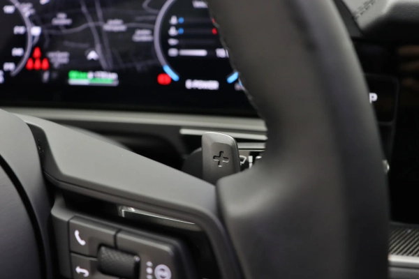 Foto do veiculo PORSCHE CAYENNE COUPé E-HYBRID