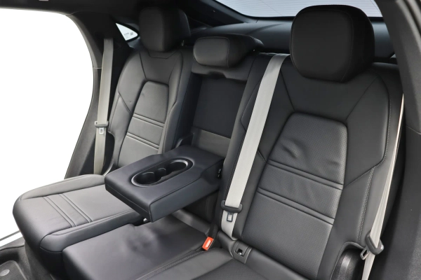 Foto do veiculo PORSCHE CAYENNE COUPé E-HYBRID