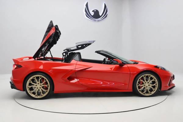 Foto do veiculo CHEVROLET CORVETTE STINGRAY CONVERSIVEL 3LT