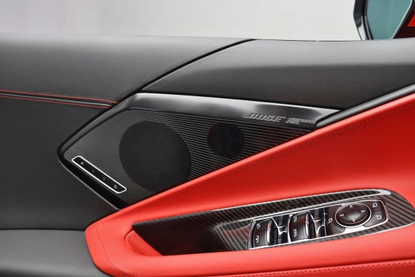 Foto do veiculo CHEVROLET CORVETTE STINGRAY CONVERSIVEL 3LT