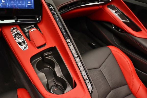 Foto do veiculo CHEVROLET CORVETTE STINGRAY CONVERSIVEL 3LT