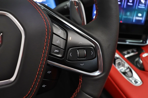 Foto do veiculo CHEVROLET CORVETTE STINGRAY CONVERSIVEL 3LT