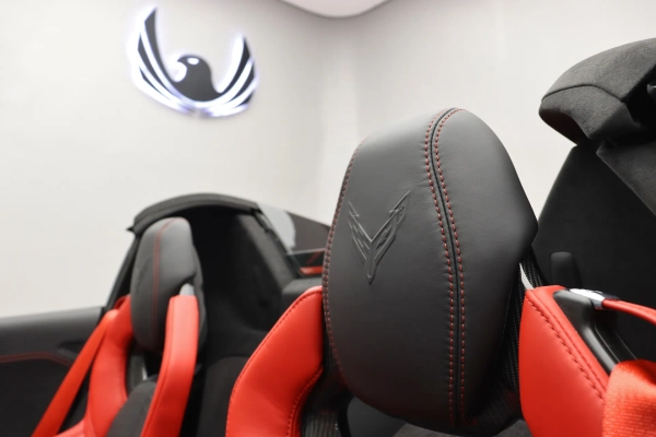 Foto do veiculo CHEVROLET CORVETTE STINGRAY CONVERSIVEL 3LT