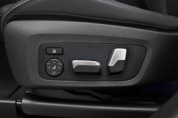 Foto do veiculo BMW X4 M40I