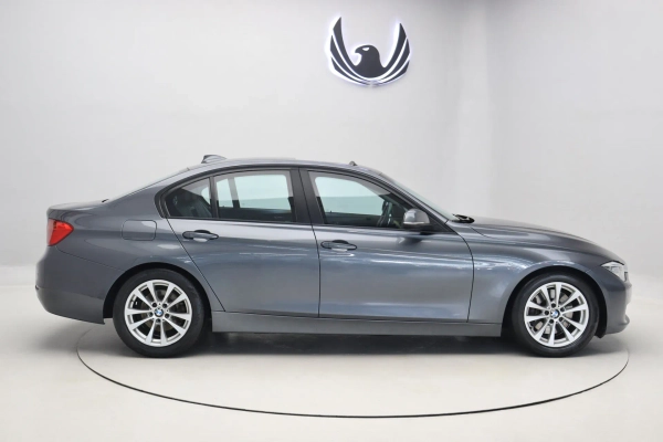 Foto do veiculo BMW 328I GP