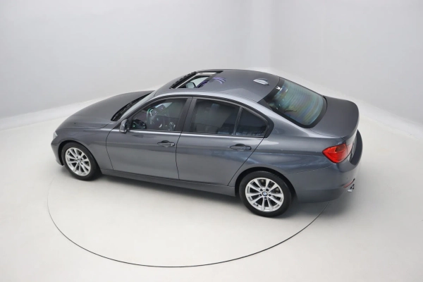 Foto do veiculo BMW 328I GP