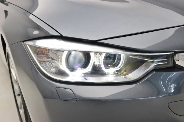 Foto do veiculo BMW 328I GP