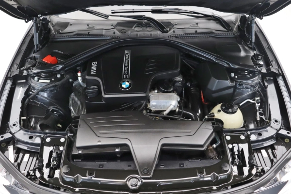 Foto do veiculo BMW 328I GP