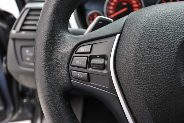 Foto do veiculo BMW 328I GP