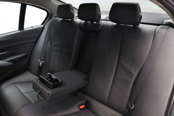 Foto do veiculo BMW 328I GP