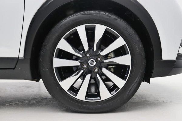 Foto do veiculo NISSAN KICKS SV