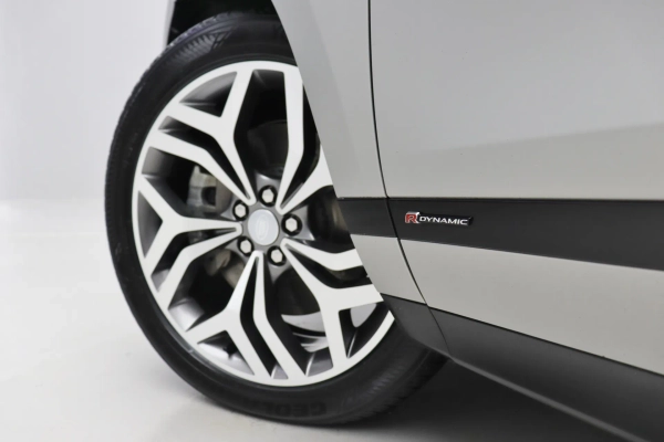 Foto do veiculo LAND ROVER RANGE ROVER EVOQUE P250 SE R-DYNAMIC