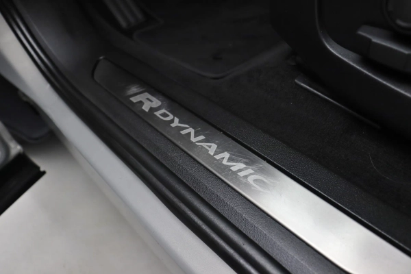 Foto do veiculo LAND ROVER RANGE ROVER EVOQUE P250 SE R-DYNAMIC