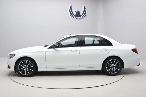 Foto do veiculo MERCEDES-BENZ E 250 AVANTGARDE