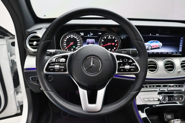 Foto do veiculo MERCEDES-BENZ E 250 AVANTGARDE