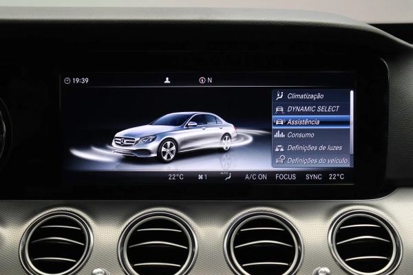 Foto do veiculo MERCEDES-BENZ E 250 AVANTGARDE