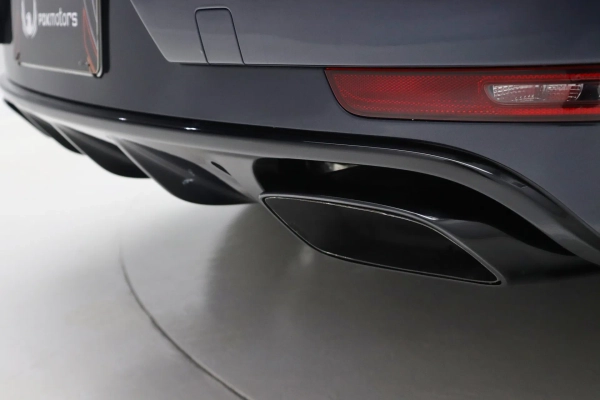 Foto do veiculo PORSCHE MACAN