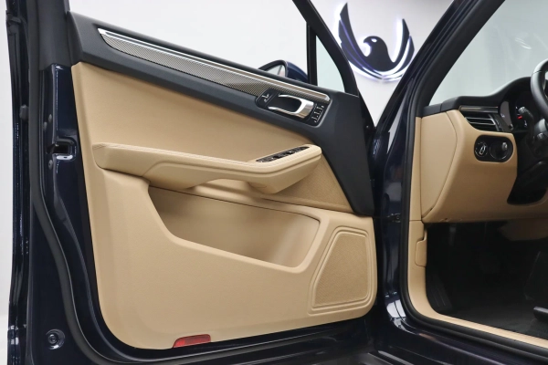 Foto do veiculo PORSCHE MACAN