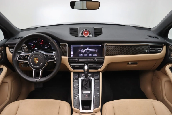 Foto do veiculo PORSCHE MACAN