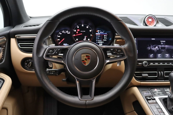 Foto do veiculo PORSCHE MACAN