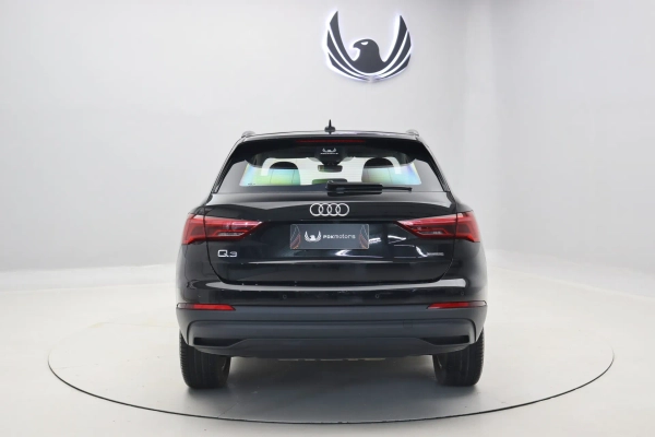 Foto do veiculo AUDI Q3 PRESTIGE