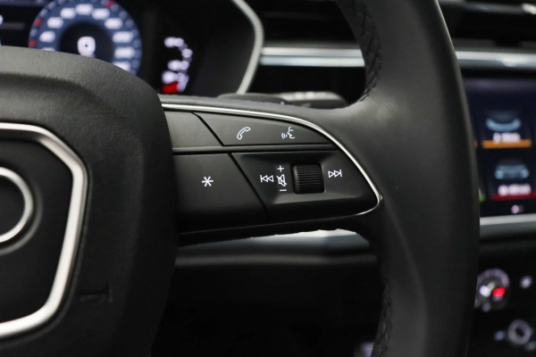 Foto do veiculo AUDI Q3 PRESTIGE