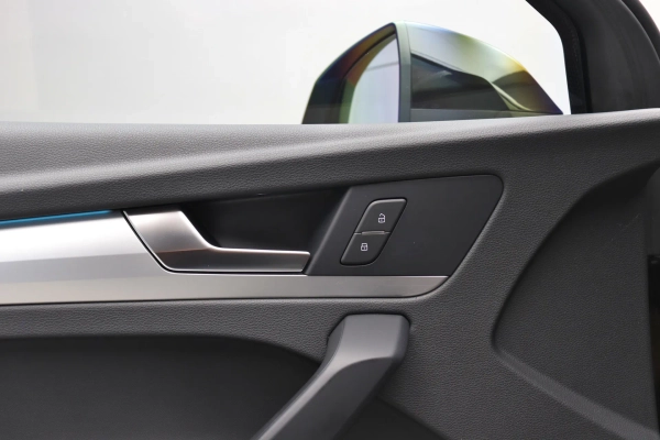 Foto do veiculo AUDI Q5 S-LINE