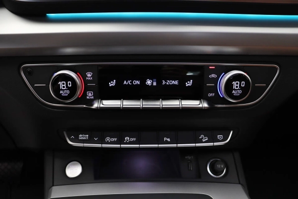 Foto do veiculo AUDI Q5 S-LINE