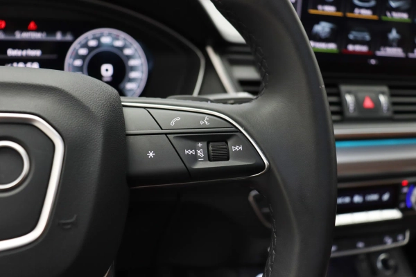 Foto do veiculo AUDI Q5 S-LINE