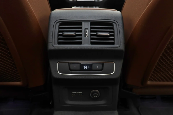 Foto do veiculo AUDI Q5 S-LINE