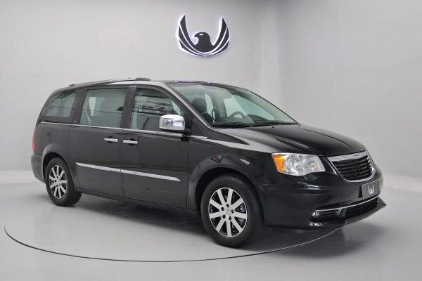 Foto do veiculo CHRYSLER TOWN & COUNTRY LIMITED | 7 LUGARES