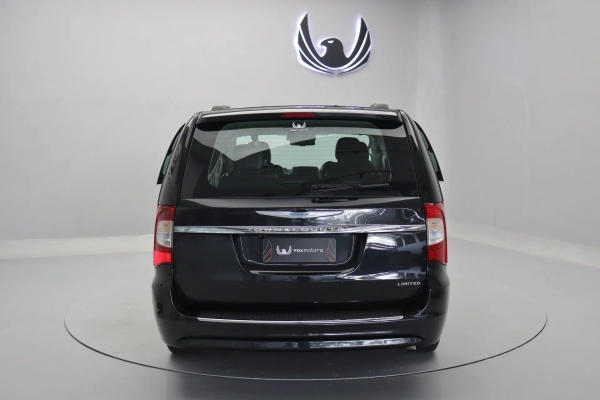 Foto do veiculo CHRYSLER TOWN & COUNTRY LIMITED | 7 LUGARES