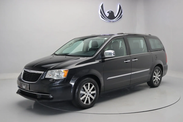 Foto do veiculo CHRYSLER TOWN & COUNTRY LIMITED | 7 LUGARES