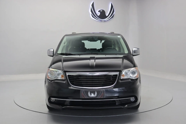 Foto do veiculo CHRYSLER TOWN & COUNTRY LIMITED | 7 LUGARES