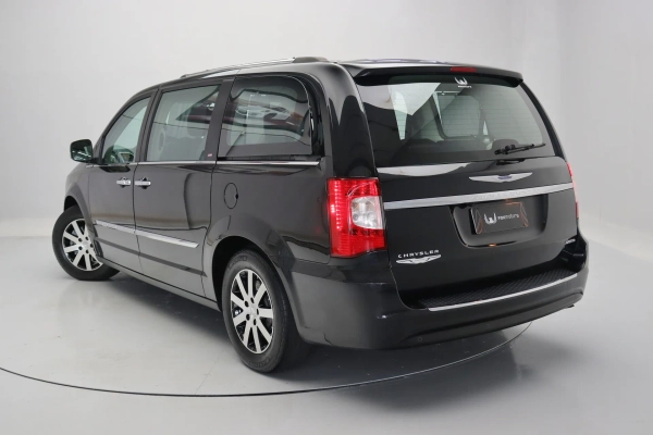 Foto do veiculo CHRYSLER TOWN & COUNTRY LIMITED | 7 LUGARES