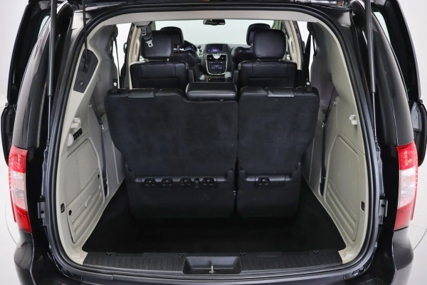 Foto do veiculo CHRYSLER TOWN & COUNTRY LIMITED | 7 LUGARES